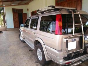 Bán Ford Everest 7c đời cuối 2006 máy dầu, màu hồng phấn