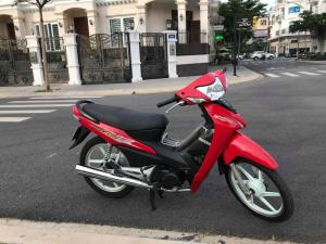 Xe WAve A màu đỏ. bánh mân bSTp