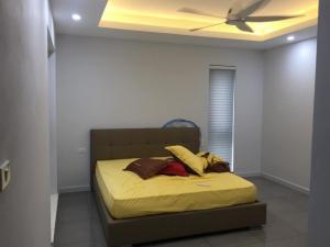 Bán gấp căn 83m3 tòa D Rừng cọ Ecopark
