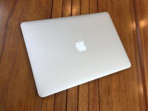 Macbook Air 13 Mid 2011 Core i5 Ram 4 SSD 256