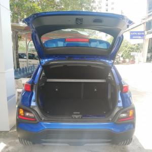 Bán Hyundai Kona 2.0 AT 2018, màu xanh lam, có giao ngay