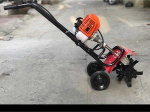 Máy xới đất mini cho vườn gia đình gọn nhẹ