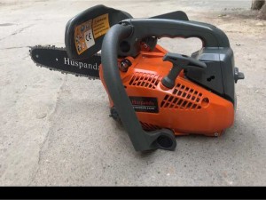 Cưa tay cụt chuyên cắt cành trên cao