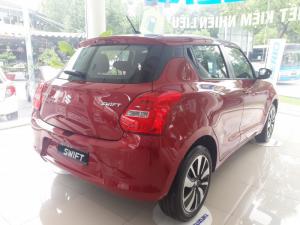 suzuki swift 2018 màu đỏ