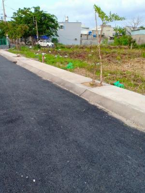 Đất phân lô mặt tiền hẻm 1651đường Nhơn Đức_ Nhà Bè giá rẻ đến từng lô Diện tích từ: 80m2 đến 130m2