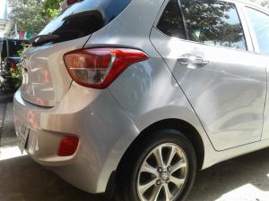 Hyundai Gran I10 11/2015 .Bản full : đề satr/stop, kính hậu xếp điện, mậm đúc