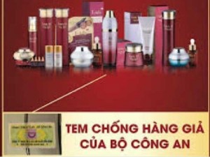 Nước hoa hồng Edally