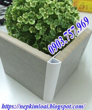 Nẹp bo góc