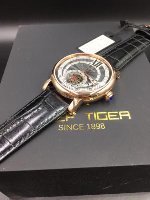 Đồng hồ nam REEF TIGER RGA192