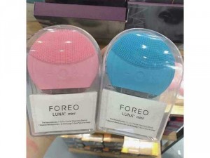 Máy rửa mặt foreo luna