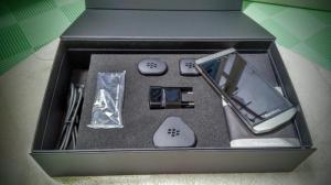 Điện thoại Blackberry Porsche Design P9982