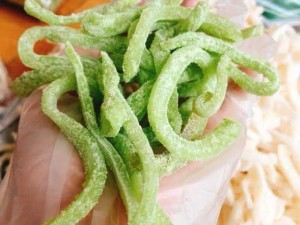 Mứt dừa dẻo làm tại nhà