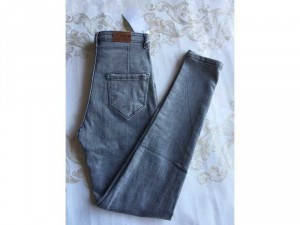 Xưởng chuyên sỉ Quần Jean nữ lưng cao ống đứng