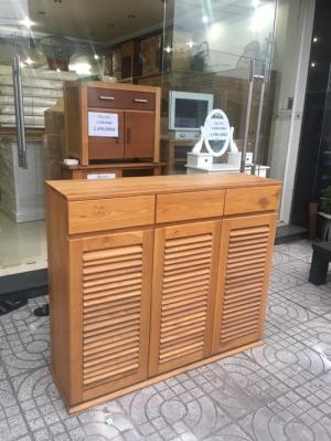Tủ giày gỗ sồi 3 cánh 3 ngăn 1m2