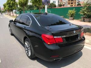 Cần bán xe BMW 750Li 2011 màu đen bóng