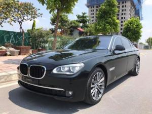 Cần bán xe BMW 750Li 2011 màu đen bóng