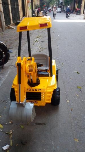 Xe cần cẩu điện trẻ em YH99176