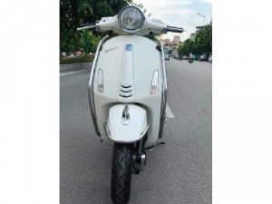 Vespa prima đẹp , đời cao , máy êm,