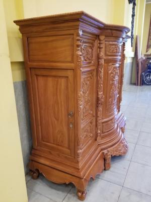 Tủ thờ tam đa bụng phệ