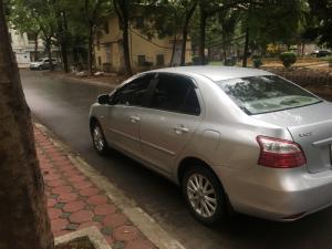 Nhà tôi bán xe TOYOTA VIOS 1.5E sx cuối 2011, màu bạc, một chủ sử dụng