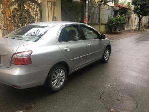Nhà tôi bán xe TOYOTA VIOS 1.5E sx cuối 2011, màu bạc, một chủ sử dụng