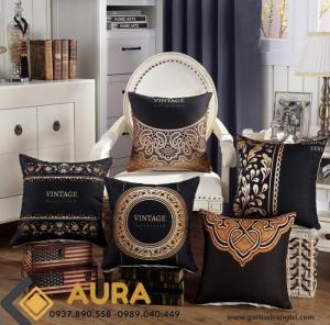 Gối tựa trang trí AURA chuyên cung cấp đệm ngồi bệt và gối tựa lưng dùng để trang trí nhà cửa, phòng khách, đặc biệt là cung cấp cho các quán cafe, trà sữa, văn phòng.
Các sản phẩm gối tựa được làm từ vải bố cavas hay còn gọi là vải lanh với độ bền cao, giúp cho gối luôn mới có thể vệ sinh dễ dàng sau một thời gian dài sử dụng. Ruột gối bông gòn cao cấp, có thể giặt mà không bị vón cục không thể tái sử dụng.
Về đệm ngồi bệt bên mình là ruột bằng đệm len nén, nên giặt , cho vào máy sấy và phơi đệm vào những ngày nắng để đệm nhanh khô nhé. Loại đệm ngồi này hiện nay rất được ưa chuộng vì đệm ngồi rất êm lại không bị lún, xẹp hay gây nóng như đệm cao su thông thường, giá cả lại rất mềm nữa nhé.
AURA luôn cập nhật mẫu mới với những kiểu dáng màu sắc sang trọng, bắt mắt và không ngừng cải tiến chất lượng sản phẩm, mang lại sự hài lòng cho tất cả khách hàng đã tin tưởng và chọn mua gối tựa và đệm ngồi bệt của AURA
Đệm ngồi bệt AURA có nhiều màu sắc trang nhã, đa dạng về phong cách,tham khảo thêm rất nhiều sản phẩm trên website GỐI TỰA TRANG TRÍ COM hoặc fanpage GỐI TỰA LƯNG AURA hoặc ĐỆM NGỒI BỆT - NỆM NGỒI AURA đệm ngồi có vỏ bọc tháo rời, có khóa kéo, rất tiện vệ sinh sạch sẽ, nhanh khô, không bị ẩm mốc như đệm may liền vỏ thông thường
GIÁ CỰC TỐT CHO ANH CHỊ MUA SỐ LƯỢNG NHIỀU
vui lòng liên hệ HOTLINE:0989.040.449 - 0937.890.558 để được hỗ trợ tư vấn.
CHÂN THÀNH CẢM ƠN QUÝ KHÁCH ĐÃ TIN DÙNG VÀ ỦNG HỘ SẢN PHẨM CỦA AURA
MẾN CHÚC QUÝ KHÁCH LUÔN HẠNH PHÚC VÀ THÀNH CÔNG