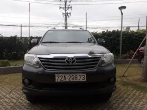 Bán Toyota Fortuner V 2.7AT màu xám số tự động máy xăng 1 cầu sản xuất 2013 xe đẹp