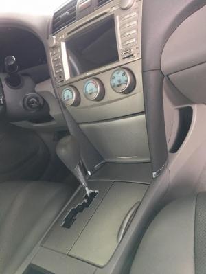 Bán xe Toyota Camry 2.4LE đời 2007 màu đen lung linh