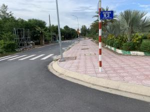 Gia Đình Cần Bán Gấp Lô Đất Mặt Tiền Đường Phùng Hưng,Sát Sân Bay Long Thành,Shr,Thổ Cư 100%