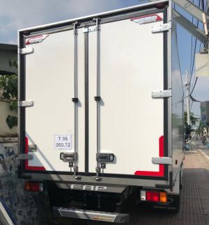 ISUZU 5,450KG THÙNG ĐÔNG LẠNH