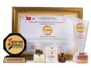 Trị thâm Ngọc Thiên Hương