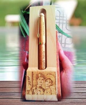 Hộp bút gỗ khắc tên