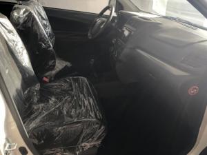 Avanza 1.3E Số Sàn Màu Trắng Mới 100%