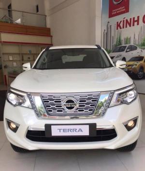 Nissan Terra 2019
