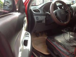 Bán Mitsubishi Triton 2017 máy dầu màu đỏ số sàn xe đẹp hơn cả mới.