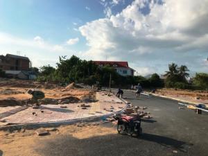 đường trải nhựa 13m