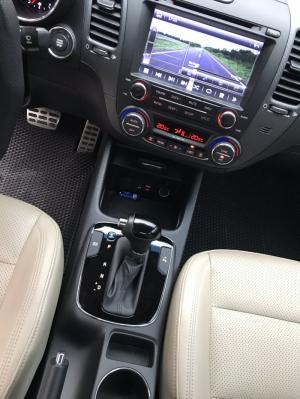 Bán Kia Cerato 1.6AT màu vàng cát số tự động sản xuất 2016 biển tỉnh lăn bánh 45000km
