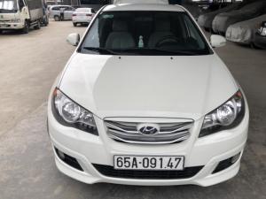 Bán Hyundai Avante 1.6MT màu trắng số sàn sản xuất 2014 biển tỉnh đi 68000km