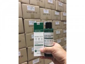 NƯỚC HOA HỒNG TRỊ MỤN