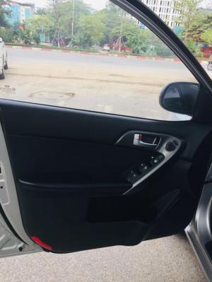 Kia Forte màu bạc, đời 2011. xe 1 chủ từ đầu, biển HN,