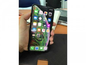Iphone Xs Max 256Gb quốc tế, active chưa được 1 tuần bán lỗ 4 triệu