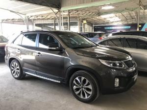 Bán xe Kia Sorento 2.4 GAT 2016, còn TL, có hỗ trợ vay NH