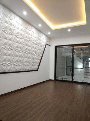 Bán nhà đẹp 47m2* 5 tầng, thiết kế hiện đại, ngõ rộng, phố Trần Bình