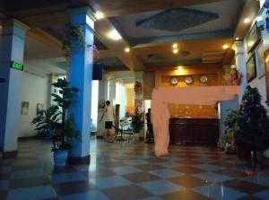 Bán MẶT PHỐ 207m2 mặt tiền 8m, 6T Hà Huy Tập, Gia Lâm sát Ngô Gia Tự, Long Biên