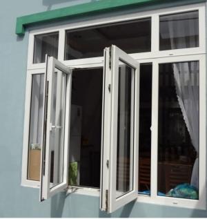 Địa chỉ làm các loại cửa cầu thang giá cạnh tranh