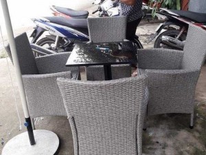 Bàn ghế chuyên dùng cho hàng, quán giá cạnh tranh