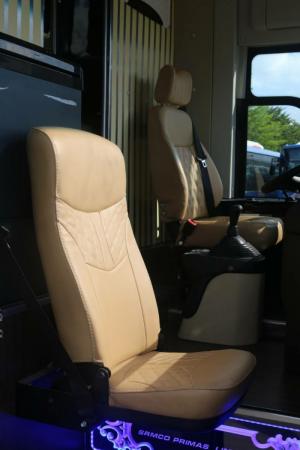 Samco Primas Limousine 22 phòng - Động cơ Isuzu
