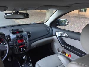 Bán Kia Cerato hatchback 2010 tự động 1.6 màu đen rất tuyệt.