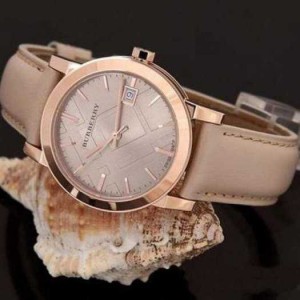Đồng hồ Thụy Sỹ Nữ thương hiệu BURBERRY Kính Sapphire Chống Xước