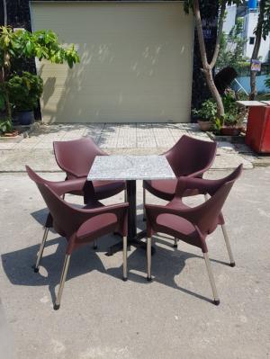 Bàn ghế cafe nhựa đúc mẫu mới chân inox phi 27